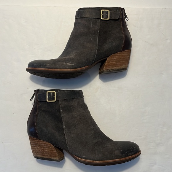Kork-Ease Madelena Taupe Gray Ankle Booties, Back Zip, Size 7 M, Distressed - Picture 7 of 12
